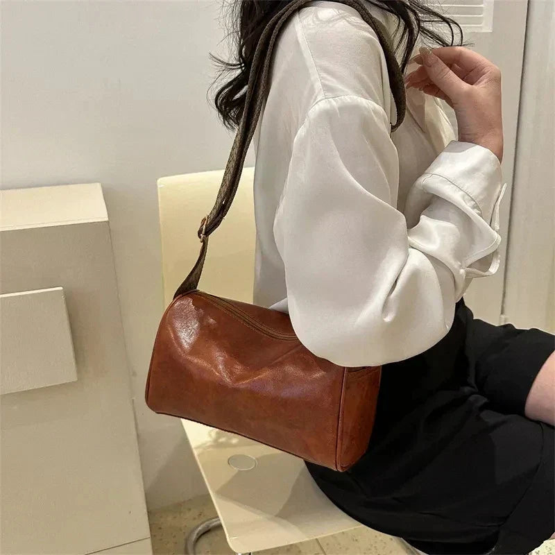 Beyonce™ - Vintage Crossbody-väska i läder